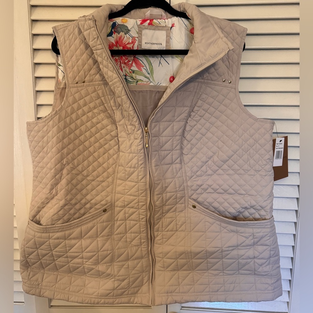 NWT Weatherproof Quilted Women's Vest